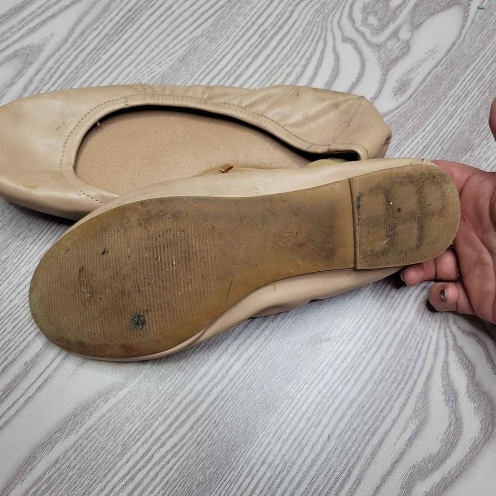 Torrid Tan Flats size 9 - Picture 5 of 6